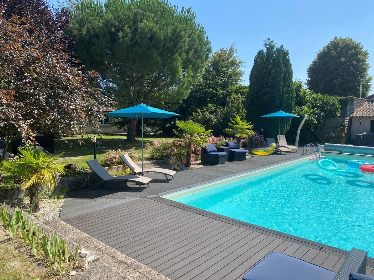 Gite Le Travezay Courcoue Exterior photo